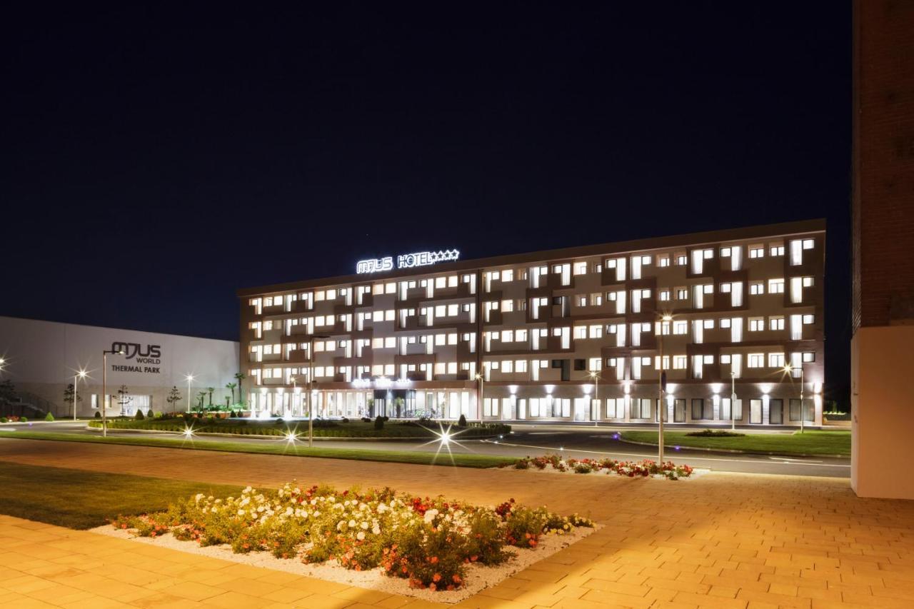 Mjus Resort & Thermal Park Kormend Exterior photo