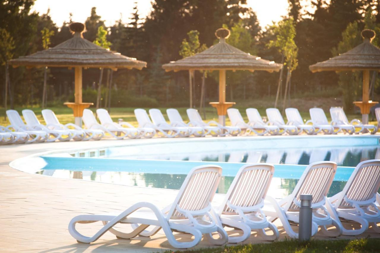 Mjus Resort & Thermal Park Kormend Exterior photo